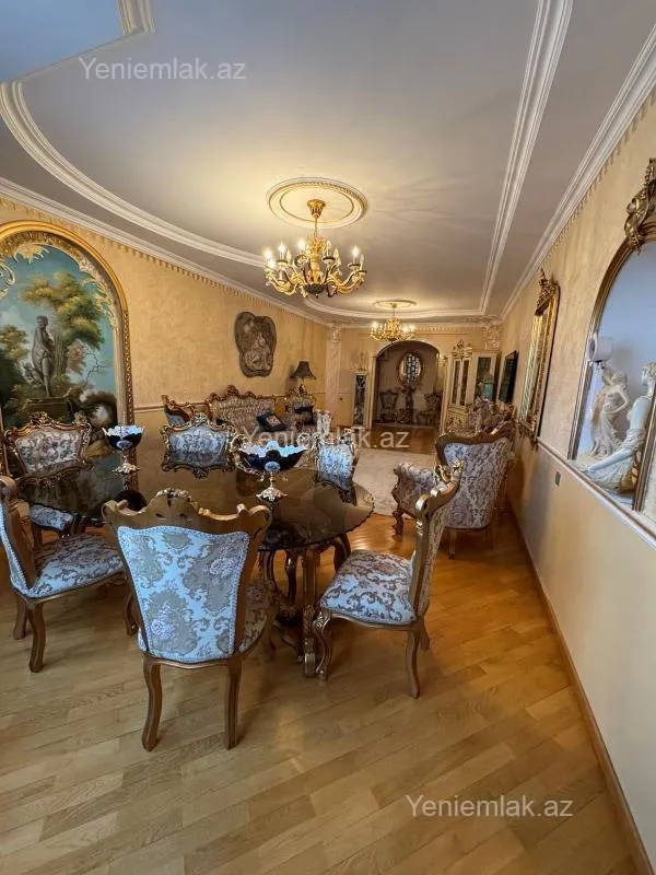 Satılır 4 otaqlı yeni tikili 185 m²