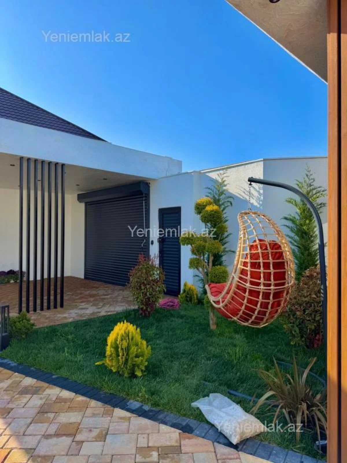 Satılır 5 otaqlı həyət evi 250 m²