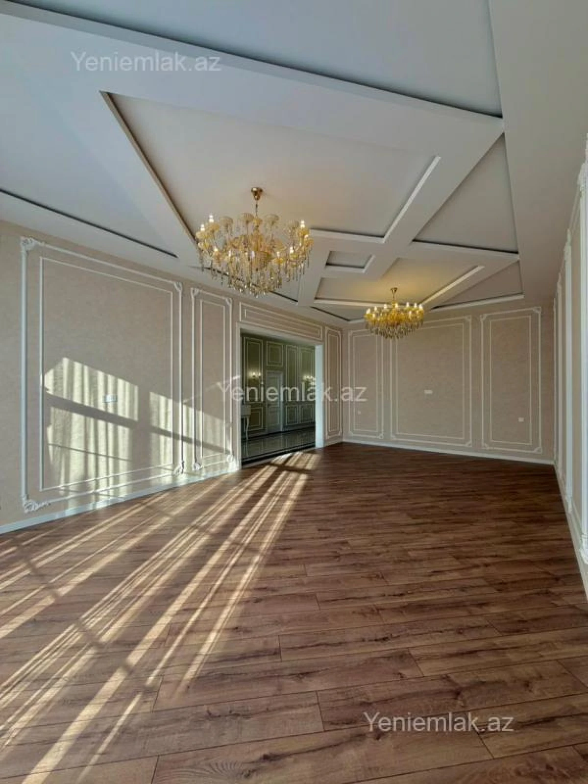 Satılır 5 otaqlı həyət evi 240 m²