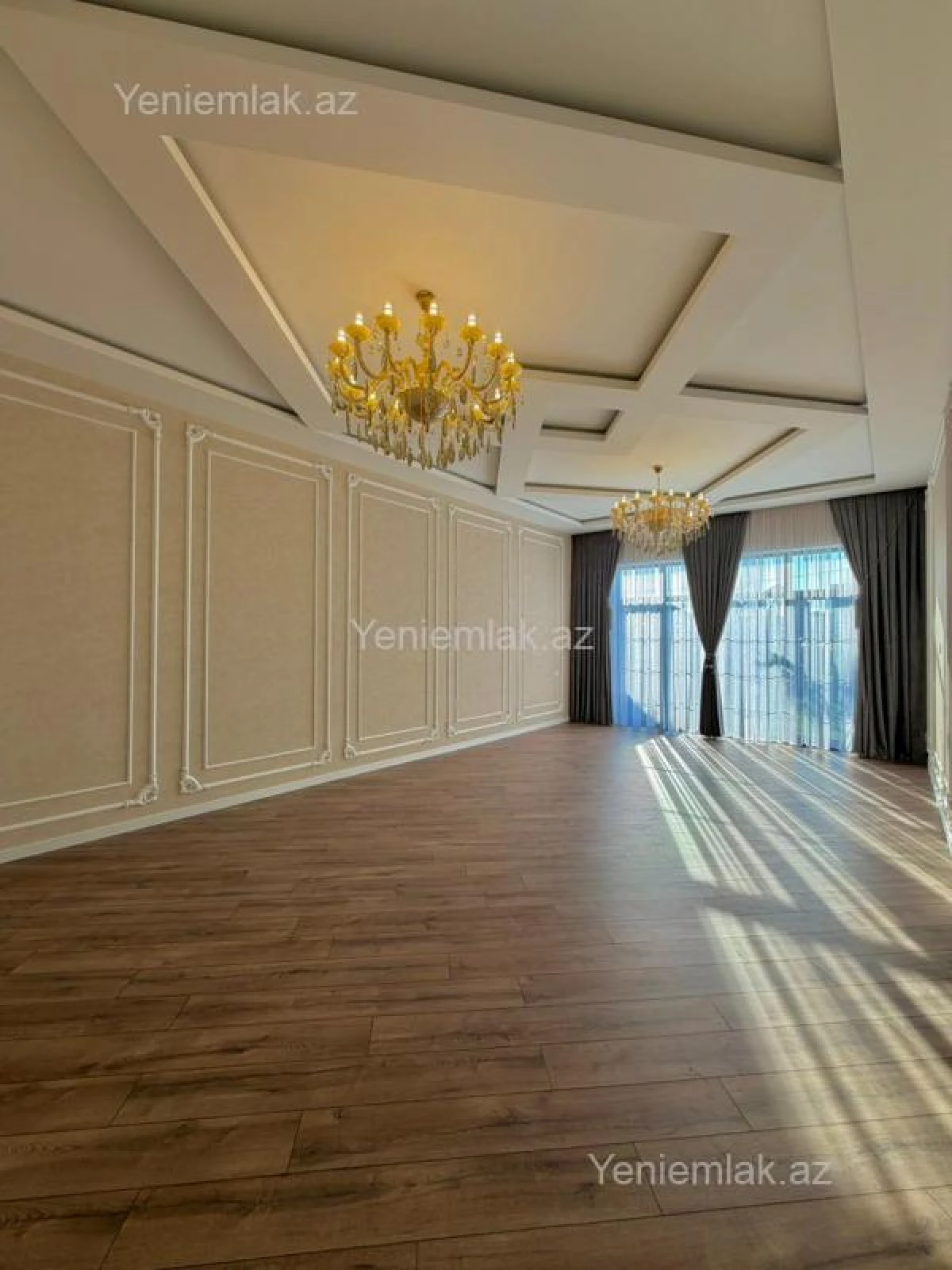 Satılır 5 otaqlı həyət evi 240 m²