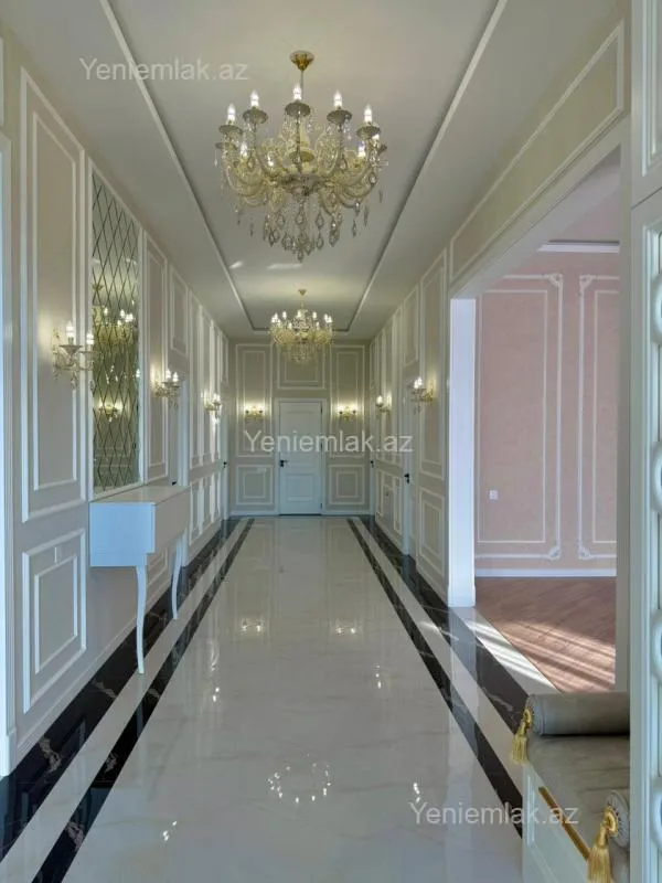 Satılır 5 otaqlı həyət evi 240 m²