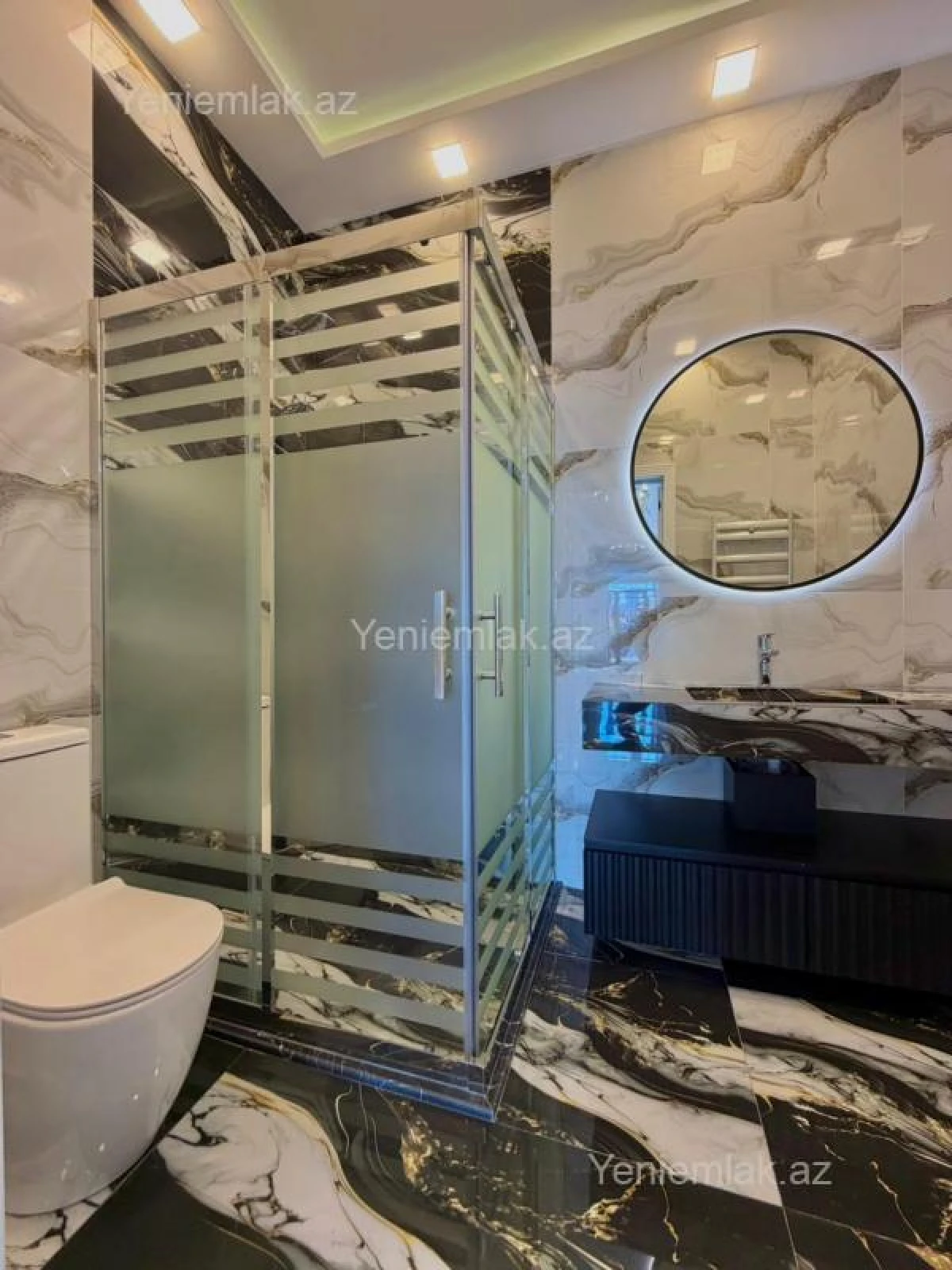 Satılır 5 otaqlı həyət evi 240 m²