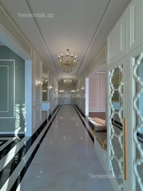 Satılır 5 otaqlı həyət evi 240 m²