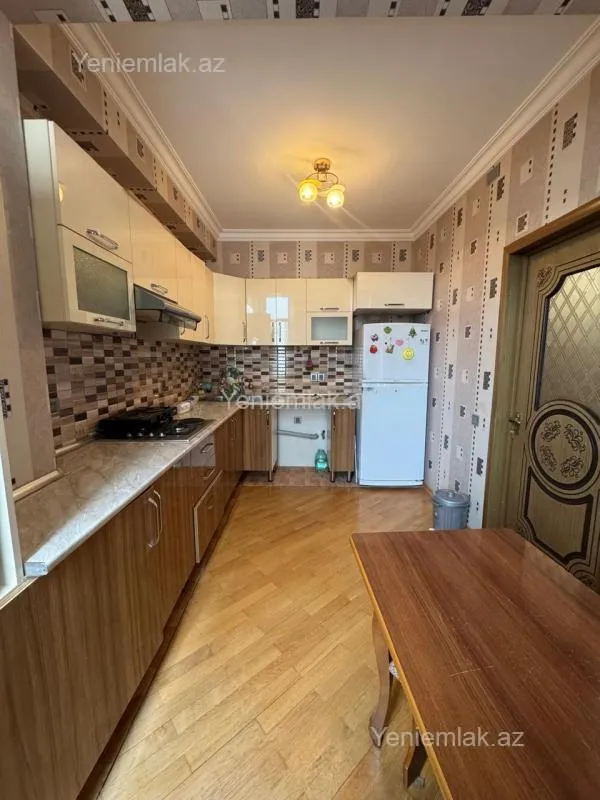 Satılır 3 otaqlı yeni tikili 86 m²