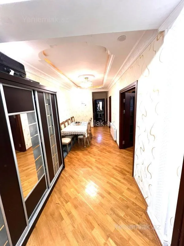 Satılır 3 otaqlı yeni tikili 125 m²