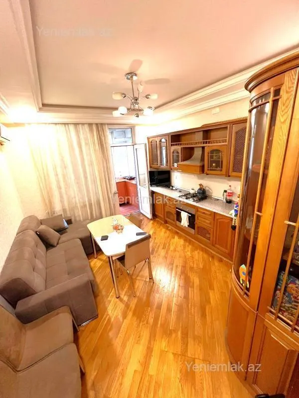Satılır 3 otaqlı yeni tikili 125 m²