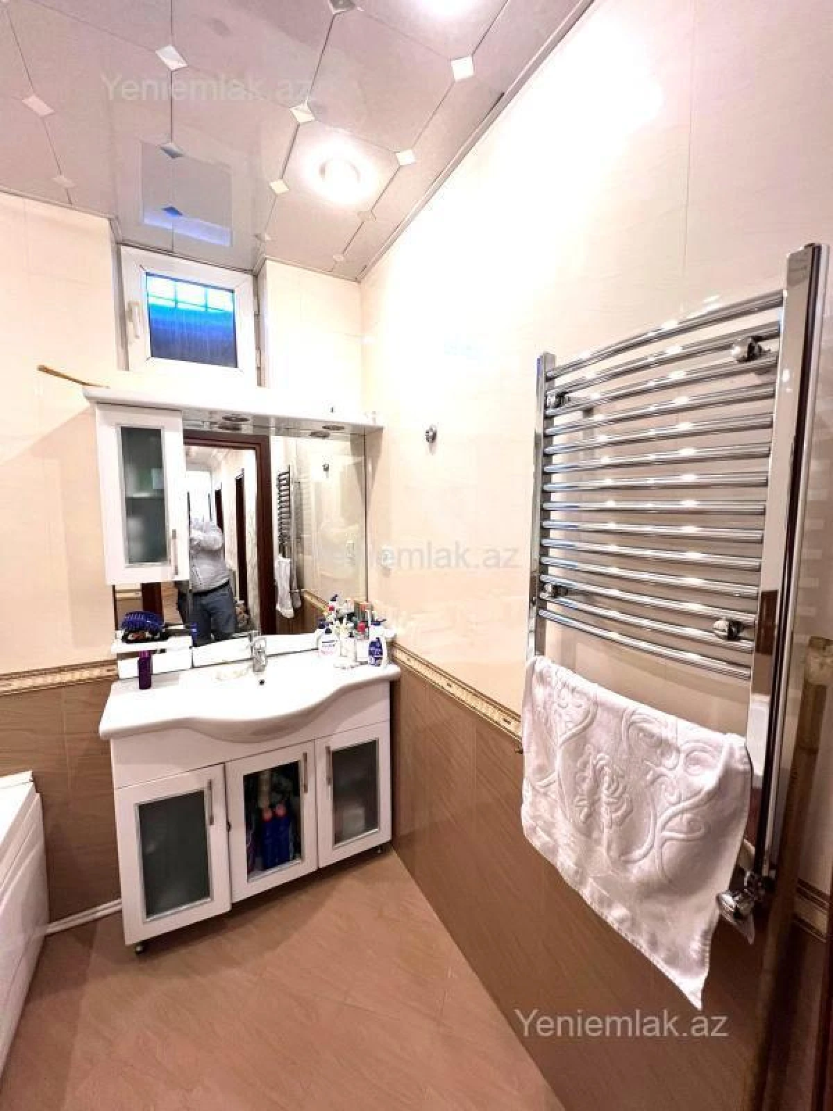 Satılır 3 otaqlı yeni tikili 125 m²