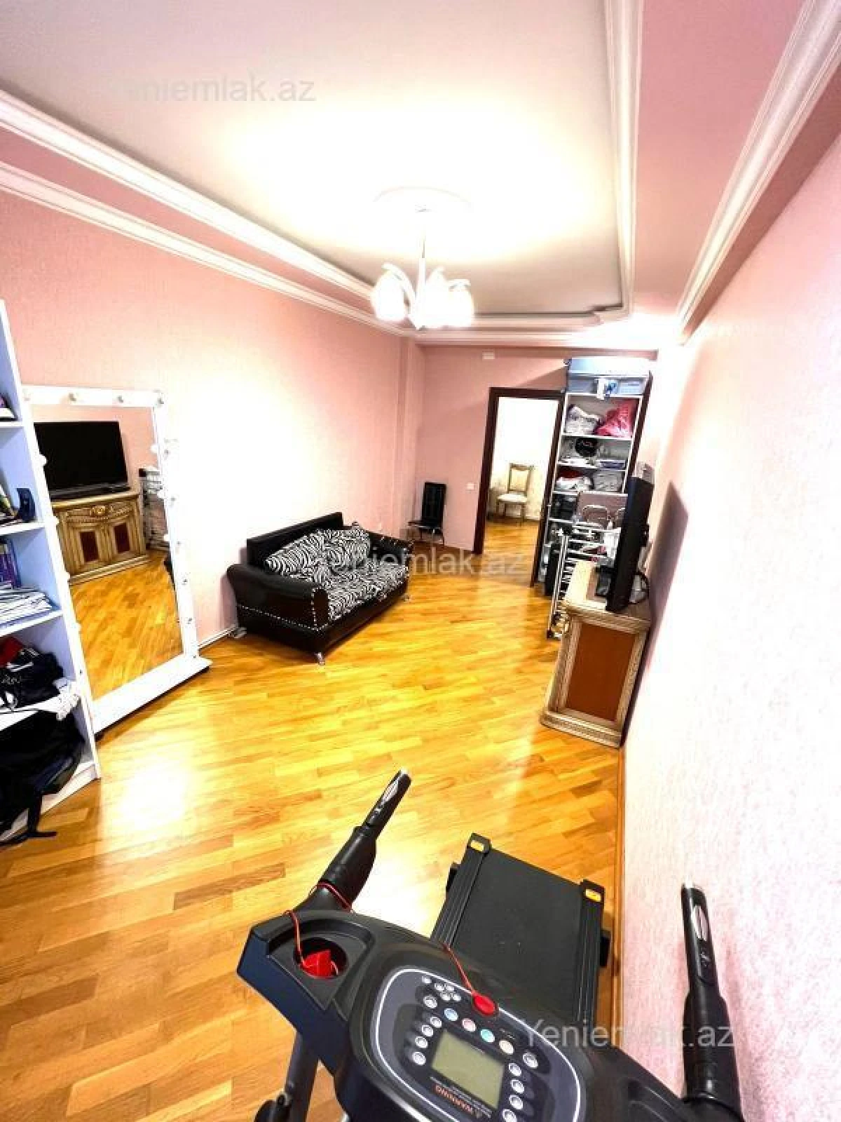 Satılır 3 otaqlı yeni tikili 125 m²