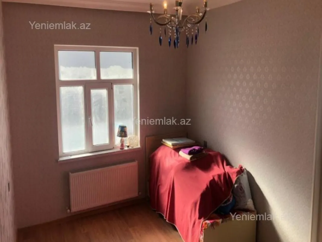 Satılır 3 otaqlı köhnə tikili 90 m²