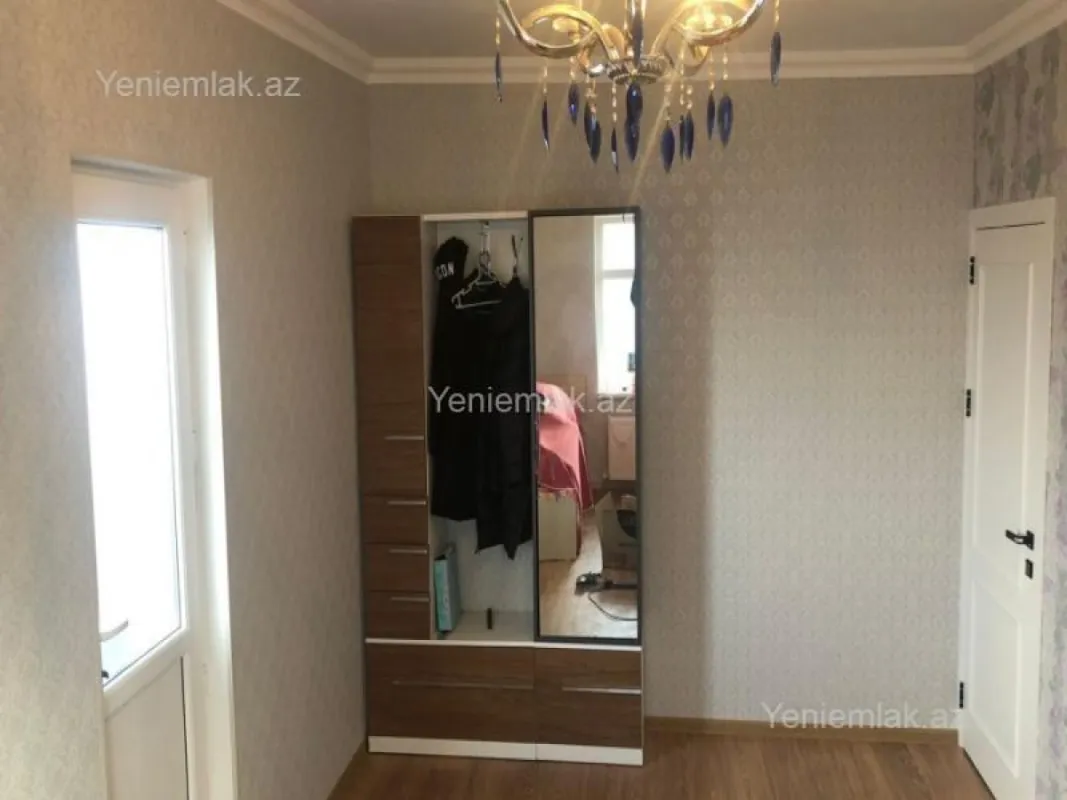 Satılır 3 otaqlı köhnə tikili 90 m²