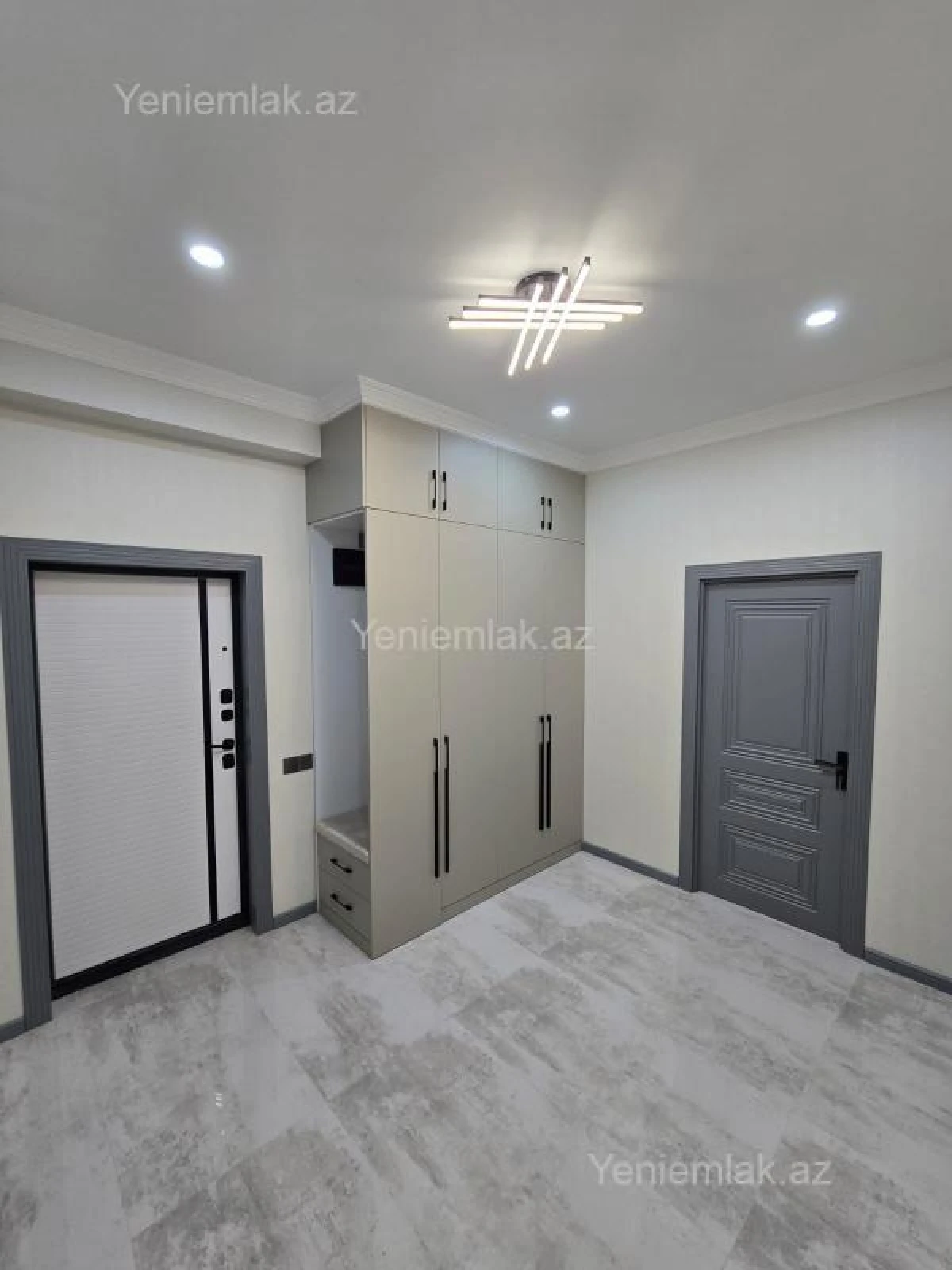 Satılır 2 otaqlı yeni tikili 85 m²
