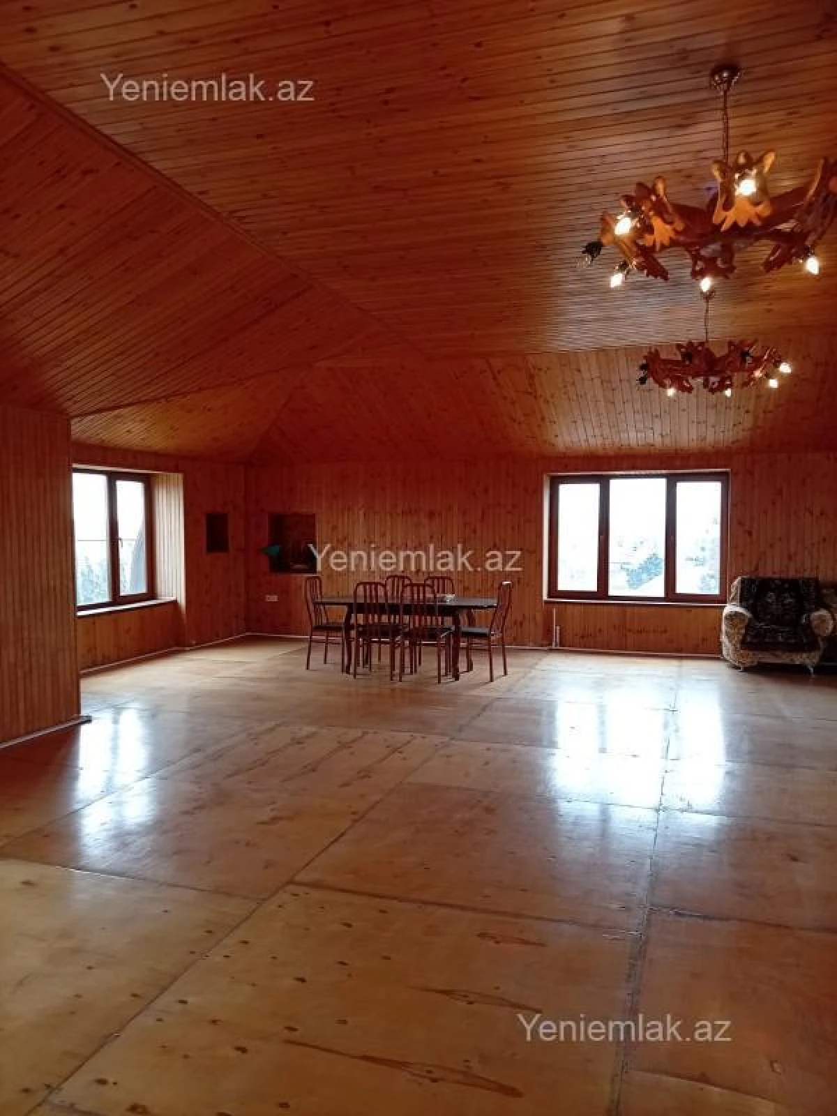 Satılır 6 otaqlı həyət evi 400 m²