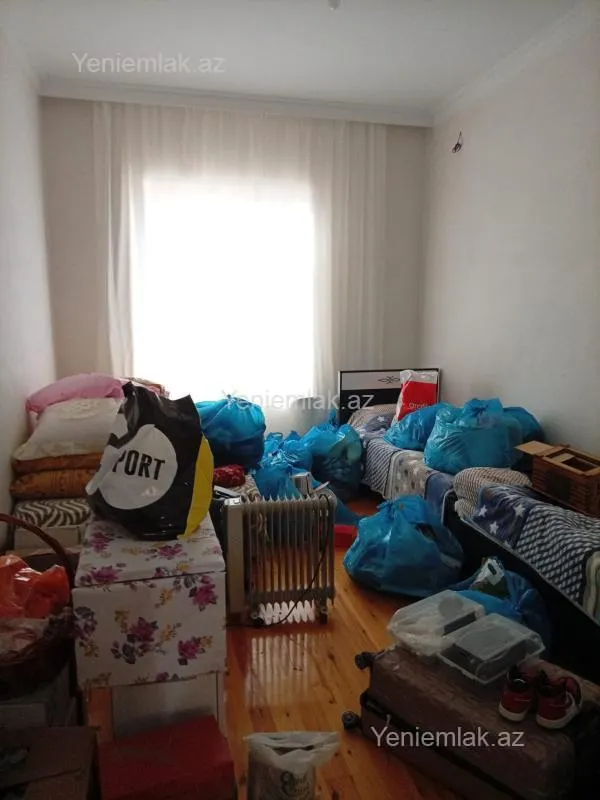 Satılır 6 otaqlı həyət evi 400 m²