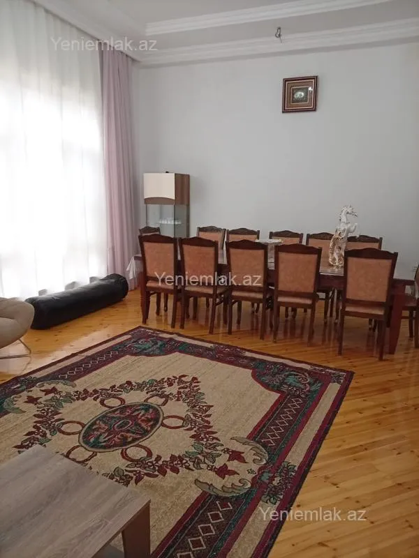 Satılır 6 otaqlı həyət evi 400 m²