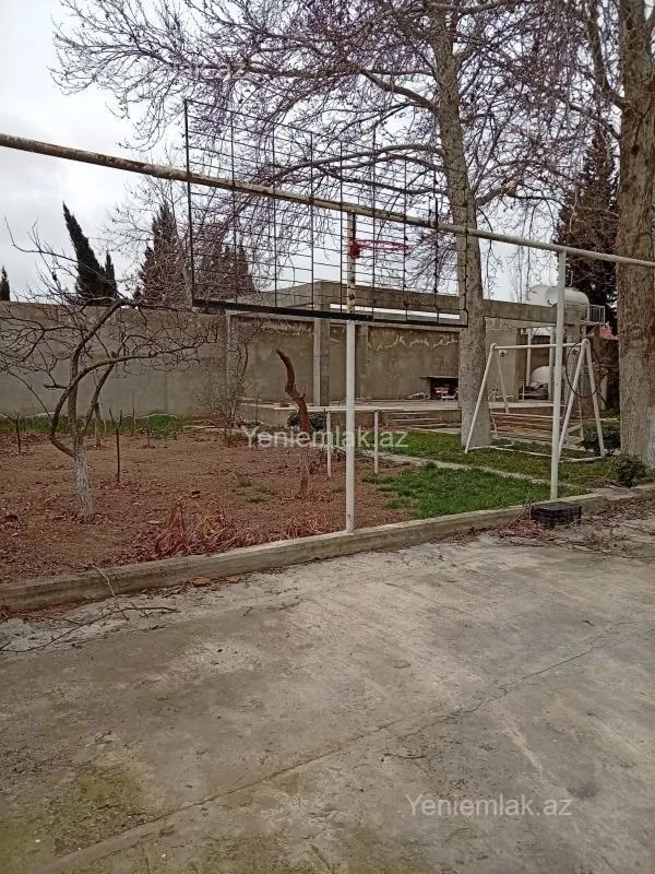 Satılır 6 otaqlı həyət evi 400 m²