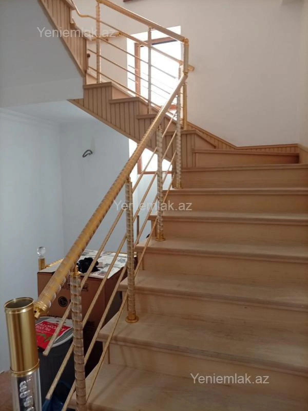 Satılır 6 otaqlı həyət evi 400 m²