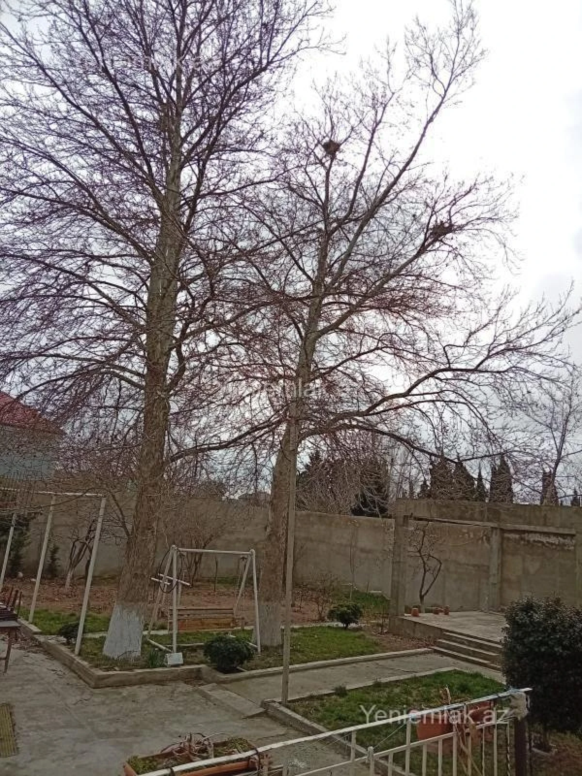 Satılır 6 otaqlı həyət evi 400 m²