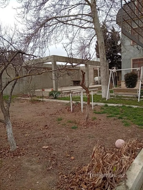 Satılır 6 otaqlı həyət evi 400 m²