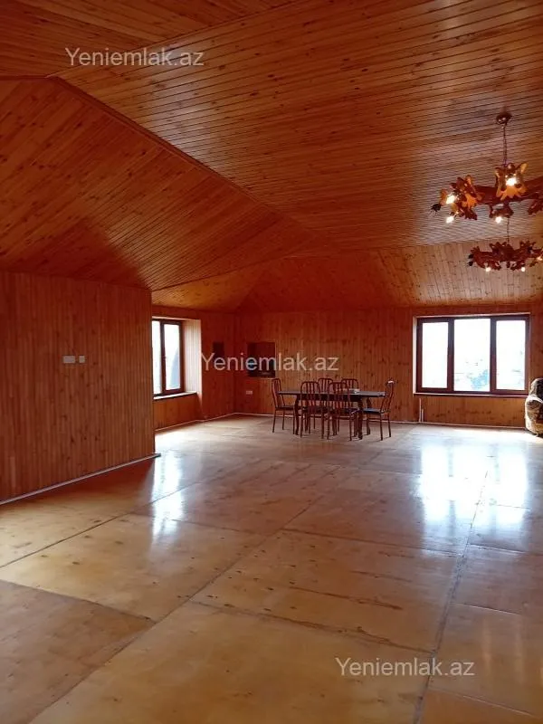 Satılır 6 otaqlı həyət evi 400 m²