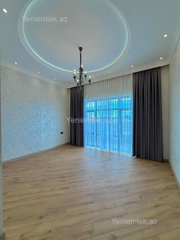 Satılır 6 otaqlı həyət evi 400 m²