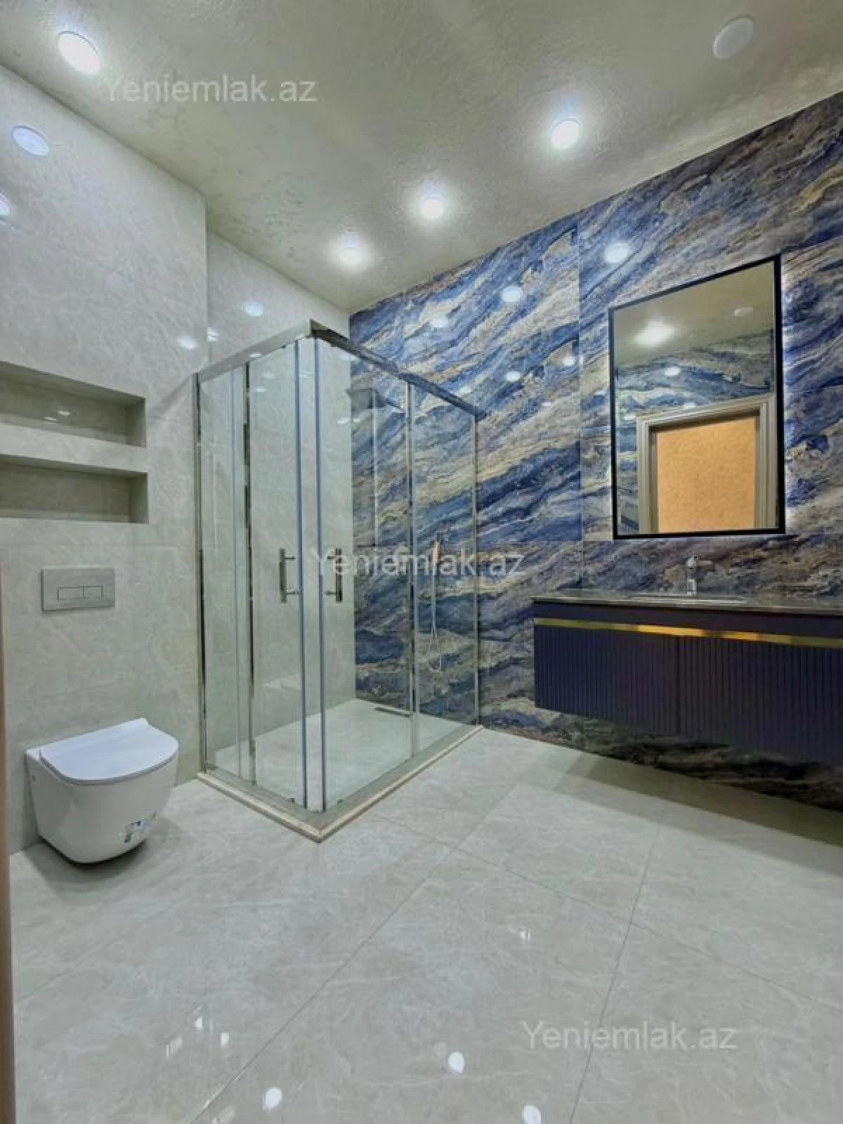 Satılır 6 otaqlı həyət evi 400 m²