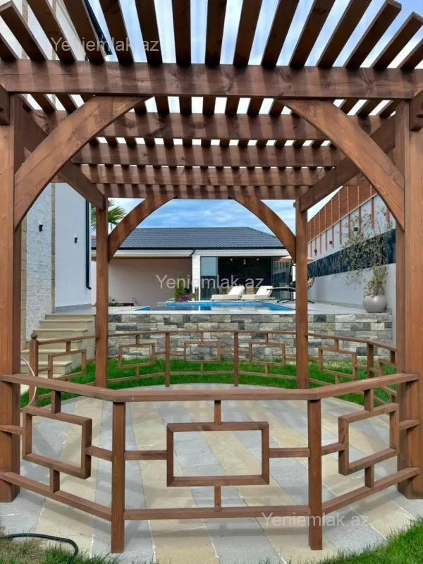 Satılır 6 otaqlı həyət evi 400 m²