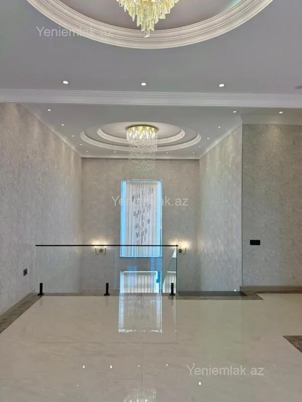 Satılır 6 otaqlı həyət evi 400 m²