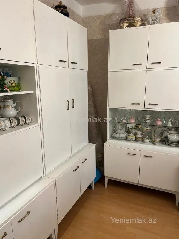 Satılır 2 otaqlı köhnə tikili 35 m²