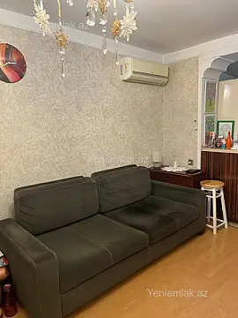 Satılır 2 otaqlı köhnə tikili 35 m²