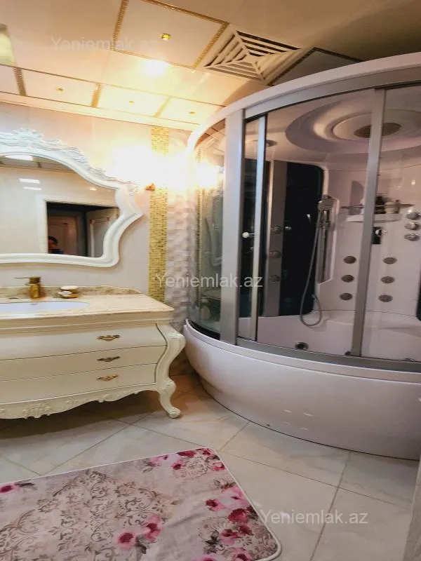 Satılır 3 otaqlı yeni tikili 140 m²