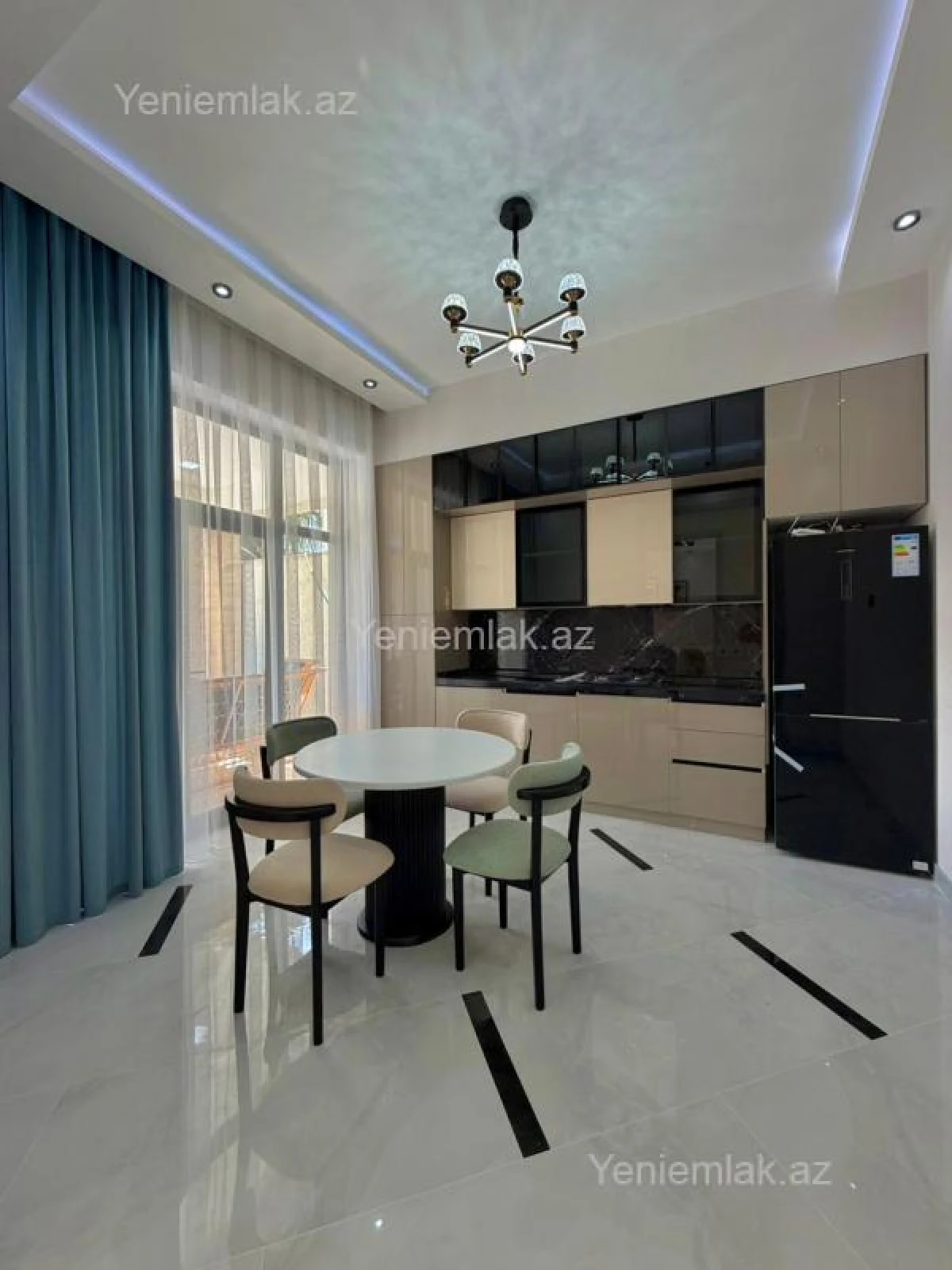 Satılır 4 otaqlı həyət evi 170 m²