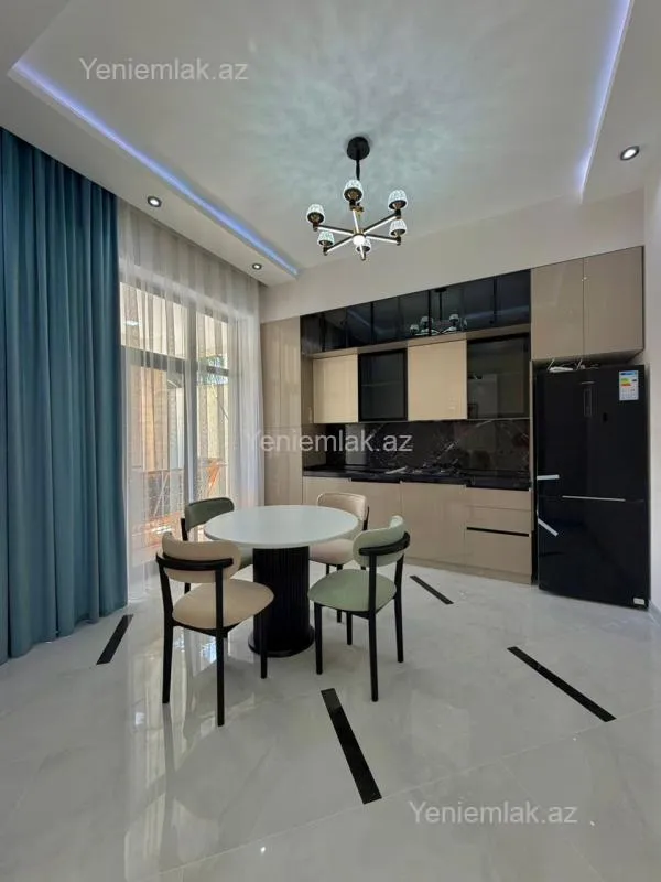 Satılır 4 otaqlı həyət evi 170 m²