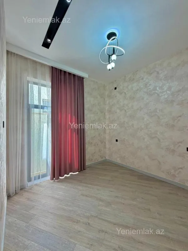 Satılır 4 otaqlı həyət evi 170 m²