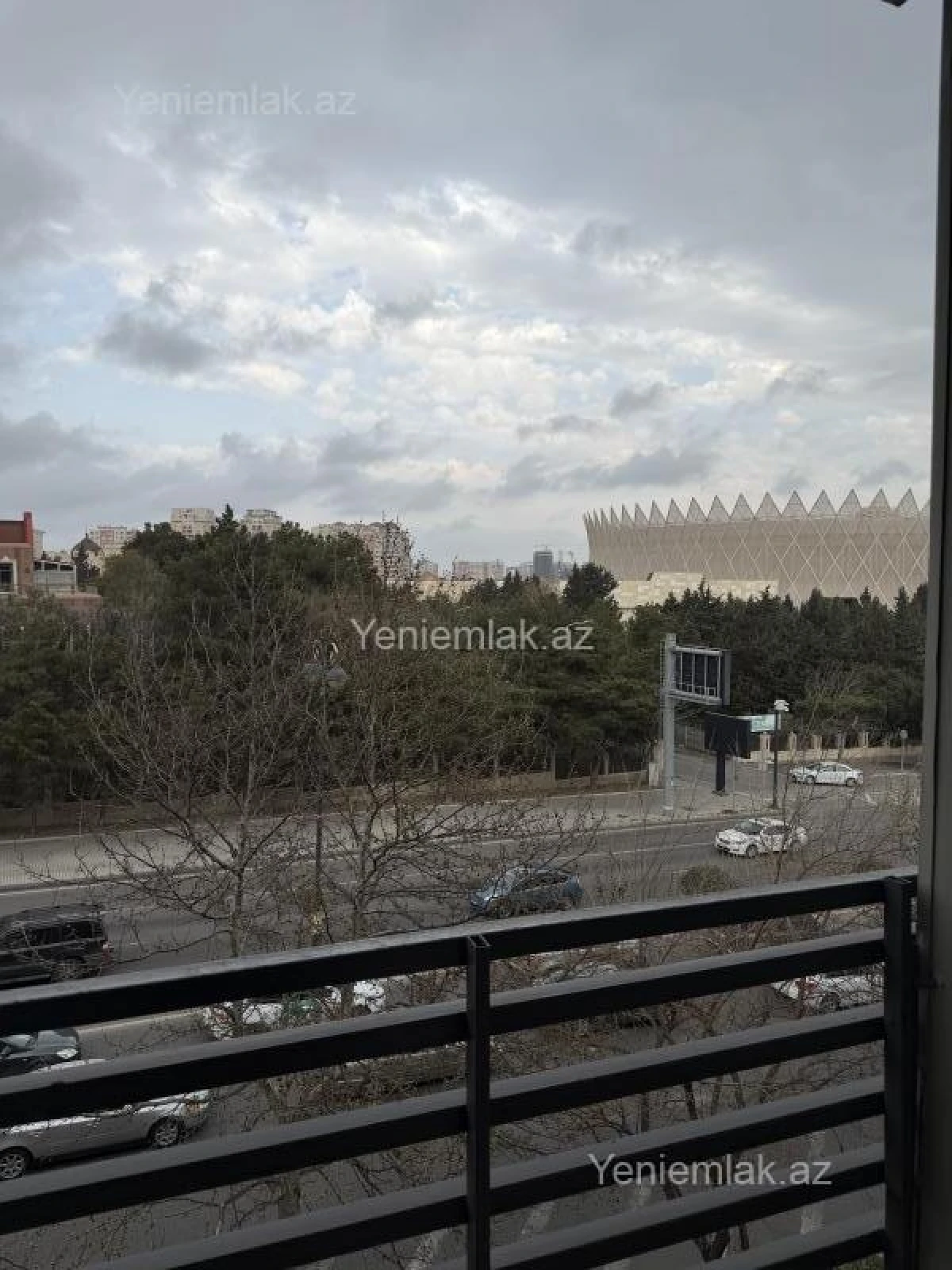 Satılır 2 otaqlı köhnə tikili 58 m²