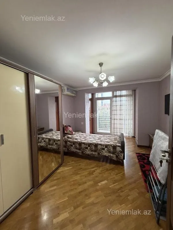 Satılır 2 otaqlı köhnə tikili 58 m²