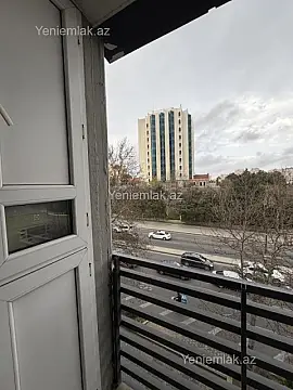 Satılır 2 otaqlı köhnə tikili 58 m²