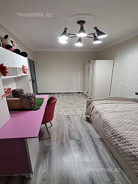 Satılır 4 otaqlı köhnə tikili 110 m²