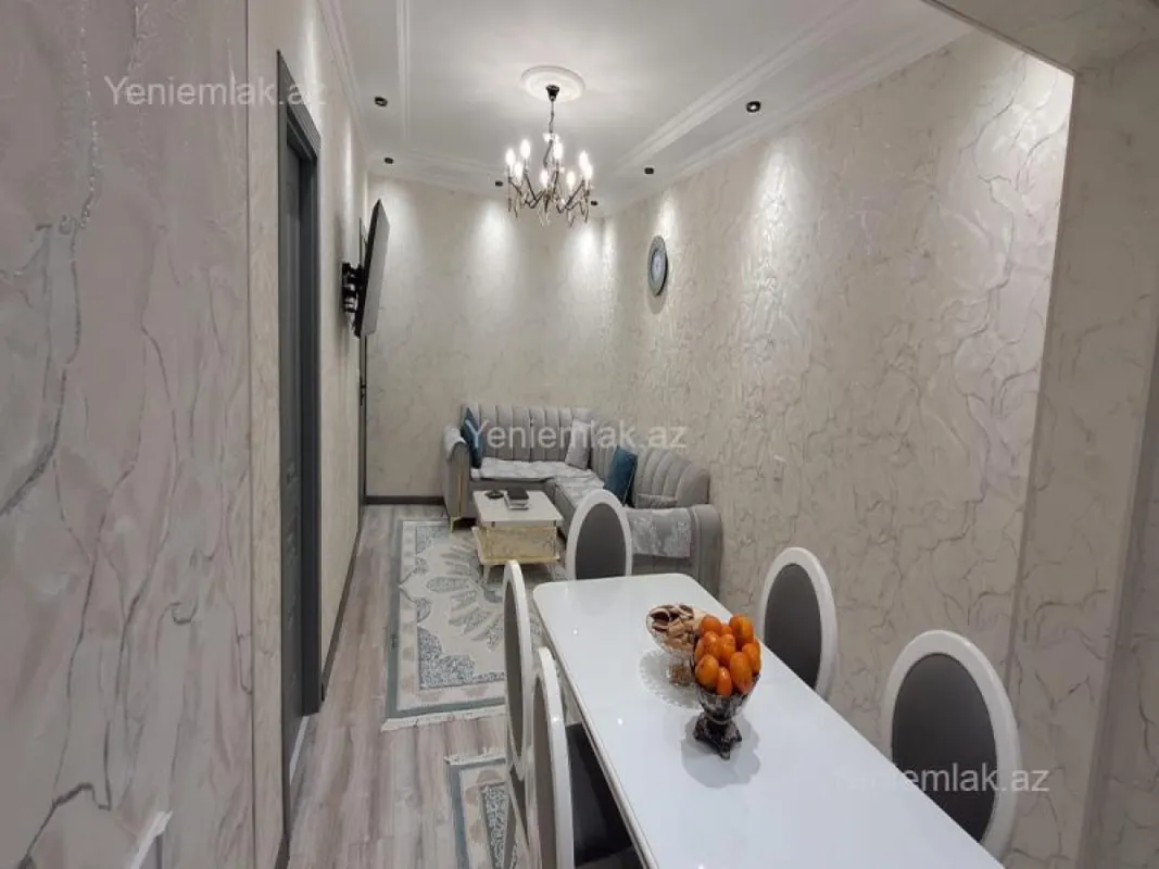 Satılır 4 otaqlı köhnə tikili 110 m²