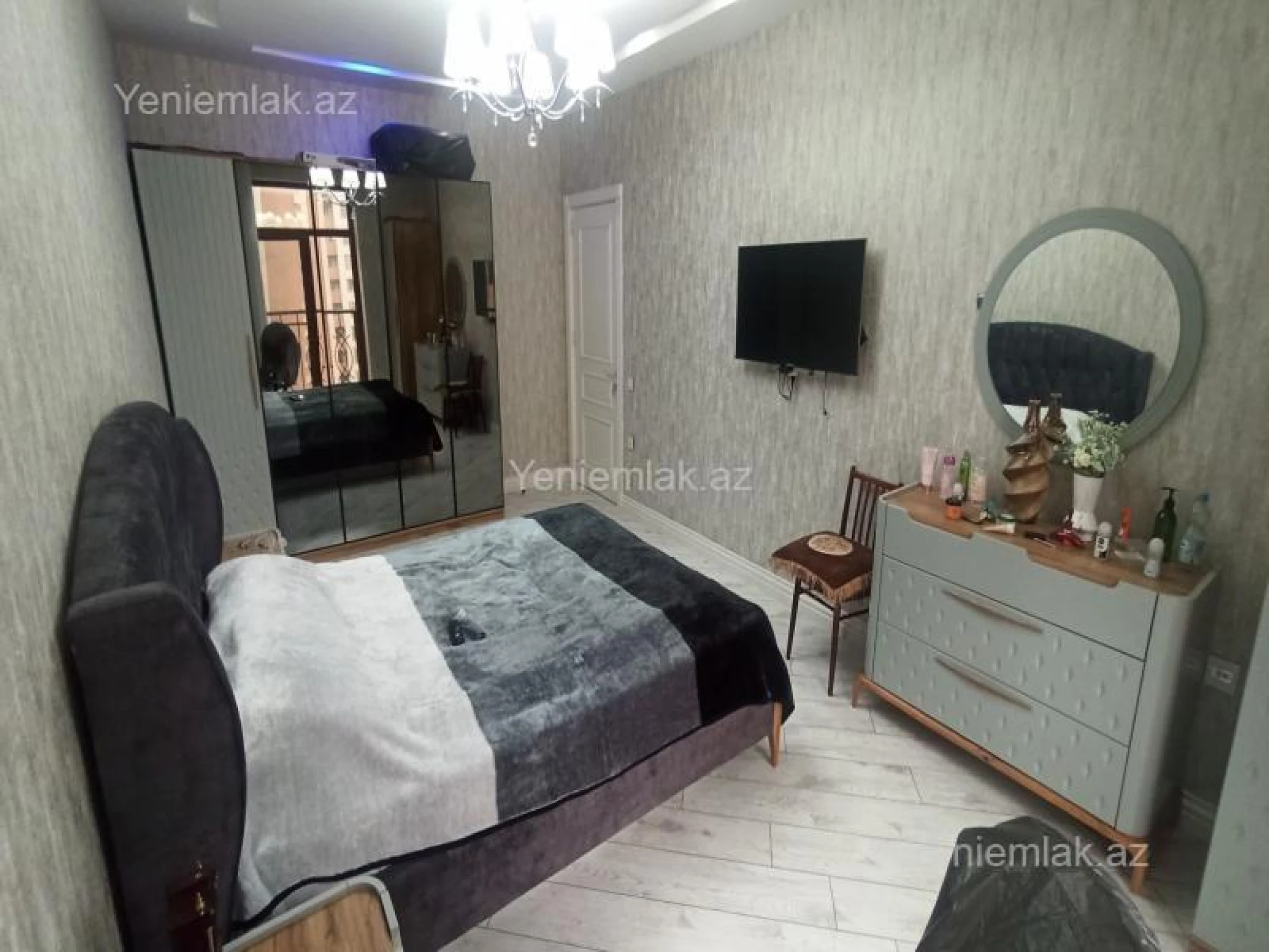 Satılır 4 otaqlı yeni tikili 150 m²