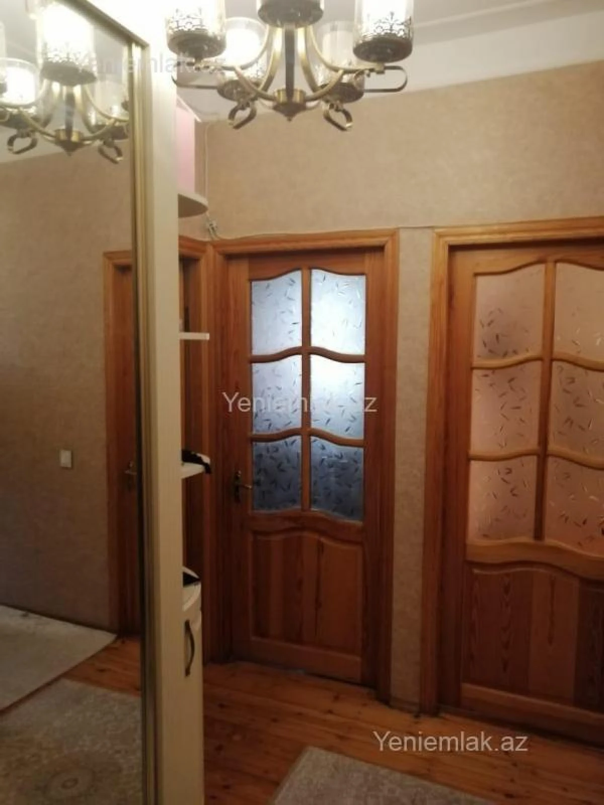 Satılır 3 otaqlı köhnə tikili 85 m²