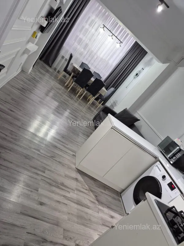 Satılır 3 otaqlı yeni tikili 70 m²