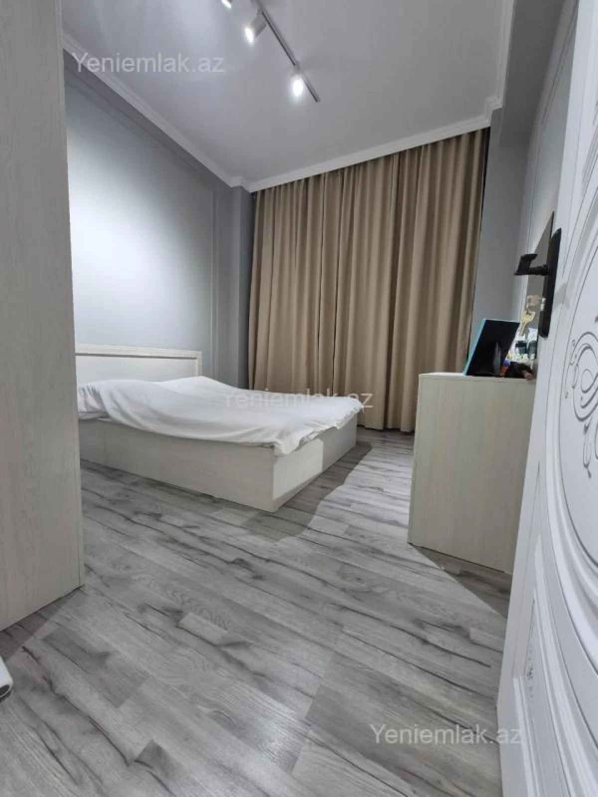 Satılır 3 otaqlı yeni tikili 70 m²