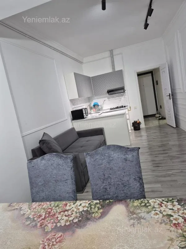 Satılır 3 otaqlı yeni tikili 70 m²