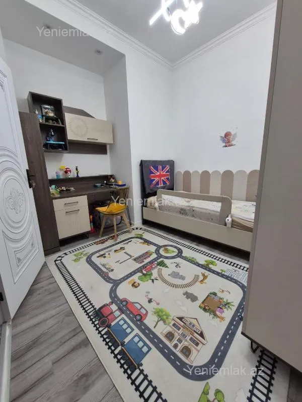 Satılır 3 otaqlı yeni tikili 70 m²