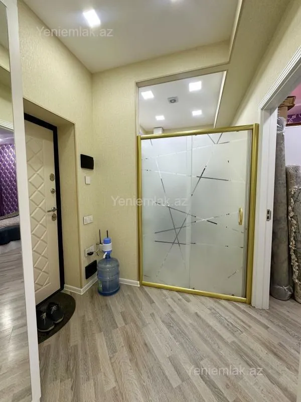 Satılır 3 otaqlı yeni tikili 70 m²