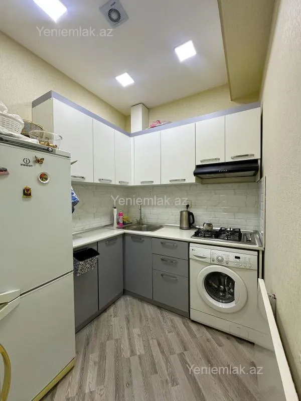 Satılır 3 otaqlı yeni tikili 70 m²