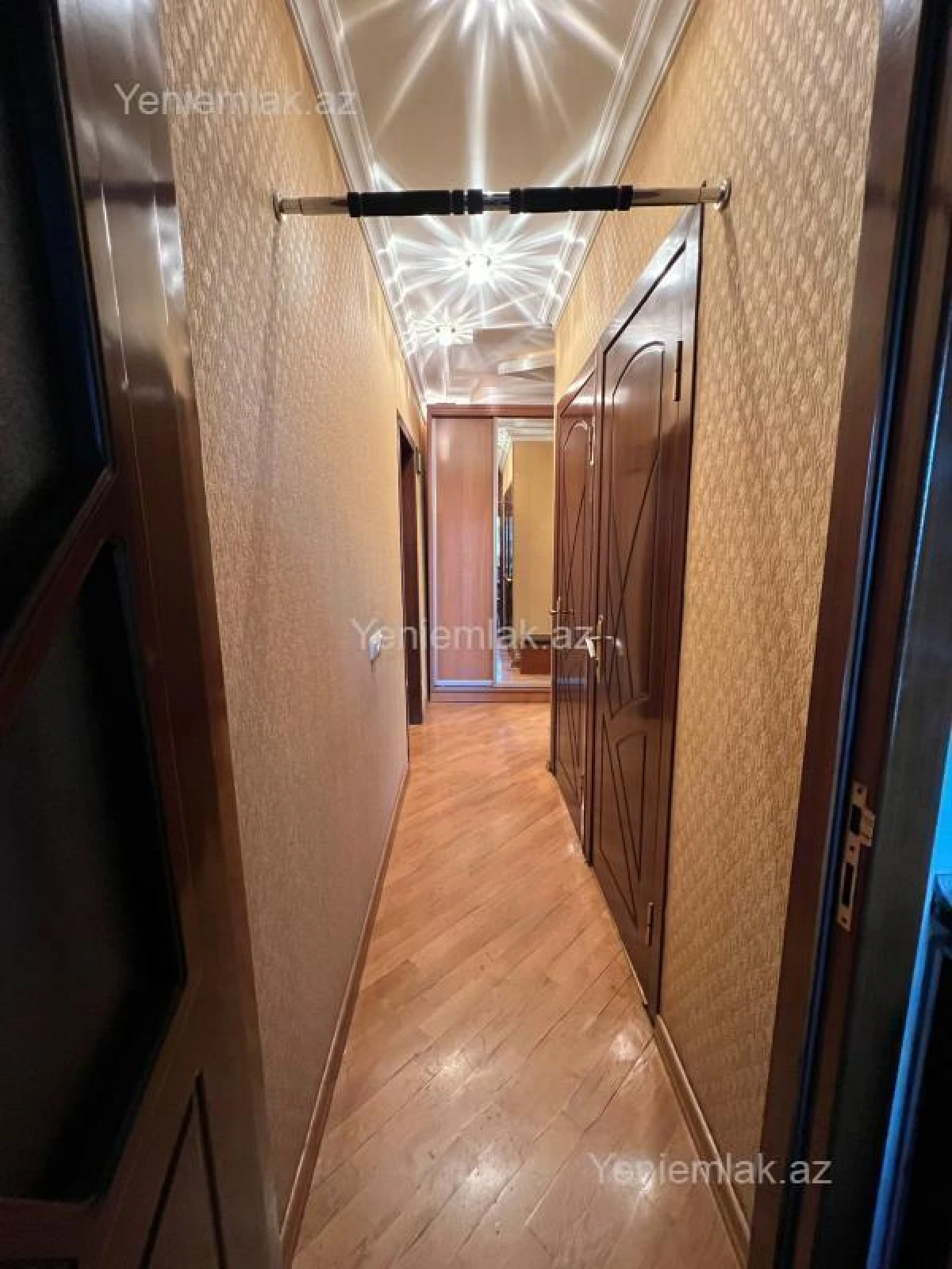 Satılır 3 otaqlı köhnə tikili 90 m²