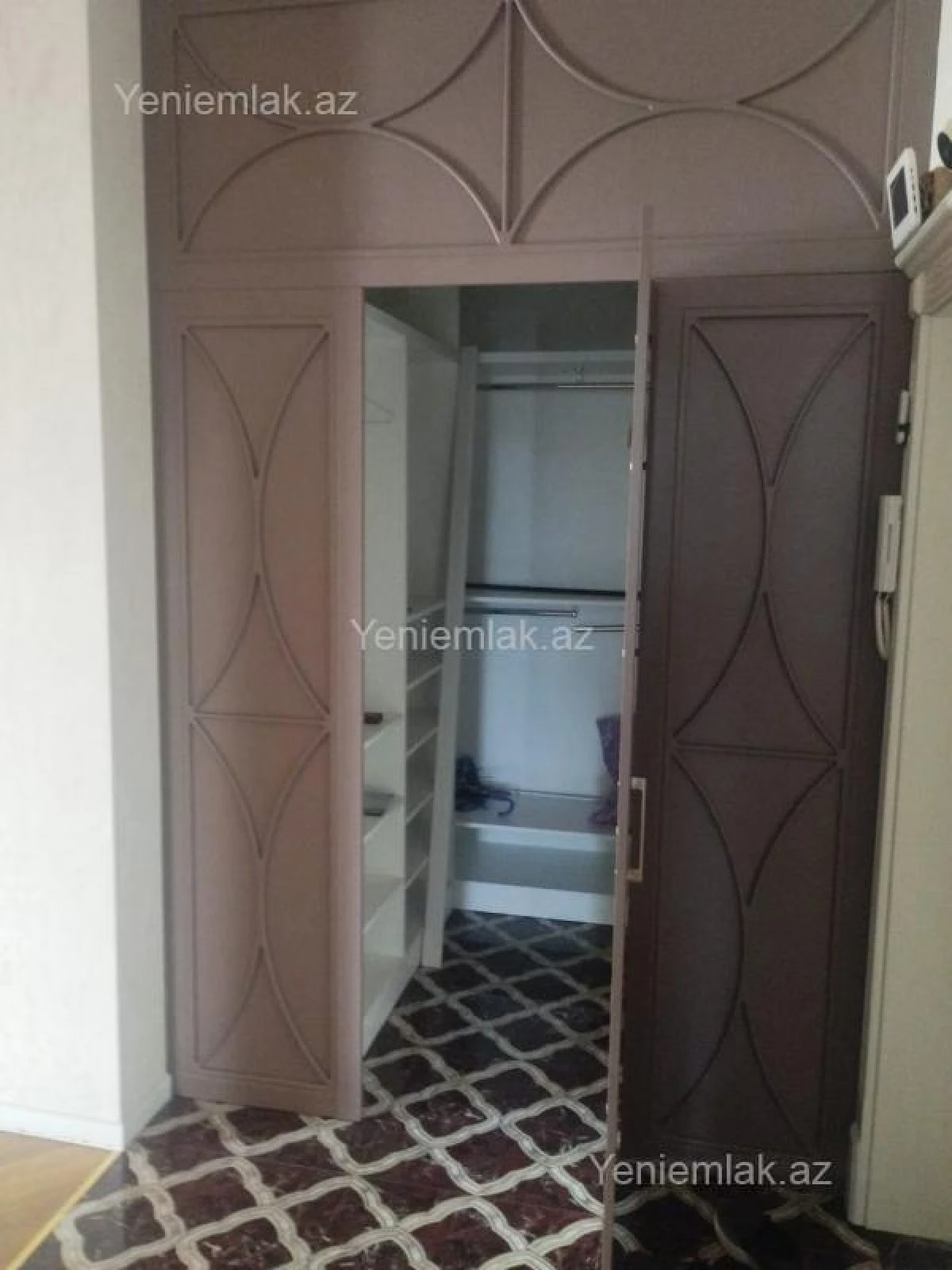 Satılır 3 otaqlı yeni tikili 120 m²