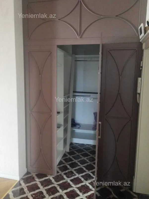 Satılır 3 otaqlı yeni tikili 120 m²