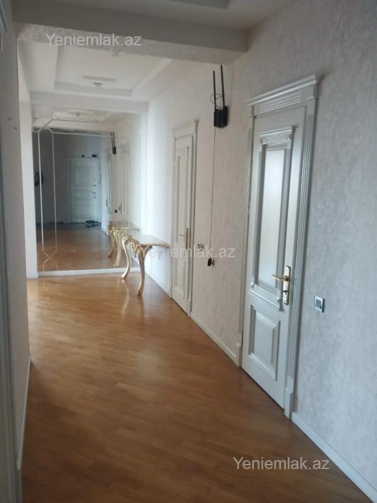 Satılır 3 otaqlı yeni tikili 120 m²